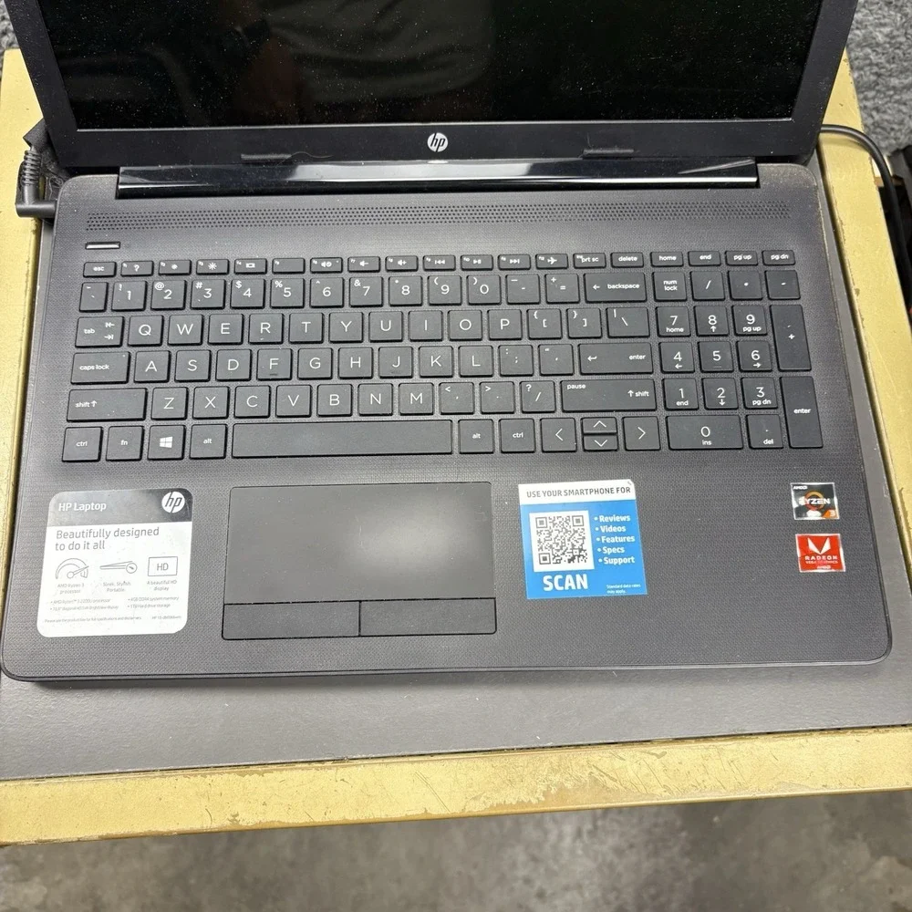 HP Laptop Notebook Computer 15.6 inch Ryzen 3 AMD Radeon 15-DB0066WM Tested Work